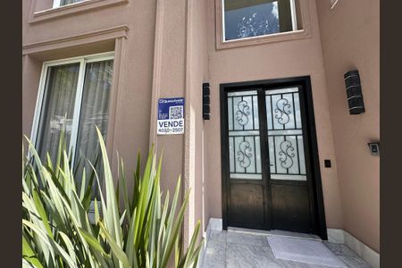 Casa de condomínio à venda com 498m², 3 quartos e 4 vagasPlaca