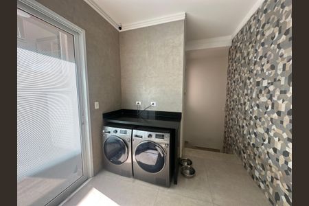 Casa de condomínio à venda com 498m², 3 quartos e 4 vagasÁrea de Serviço