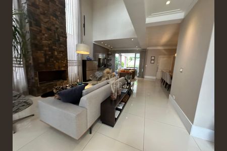 Casa de condomínio à venda com 498m², 3 quartos e 4 vagasSala