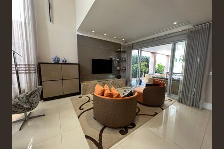 Casa de condomínio à venda com 498m², 3 quartos e 4 vagasSala