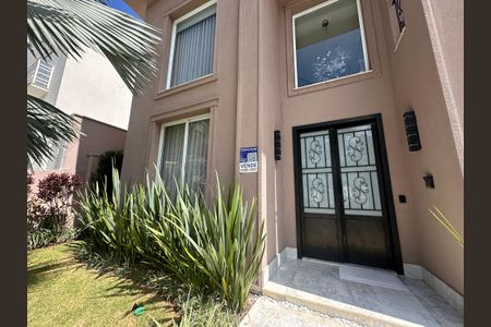 Casa de condomínio à venda com 498m², 3 quartos e 4 vagasPlaca