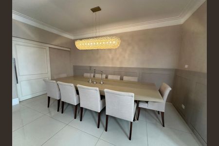 Casa de condomínio à venda com 498m², 3 quartos e 4 vagasSala de Jantar