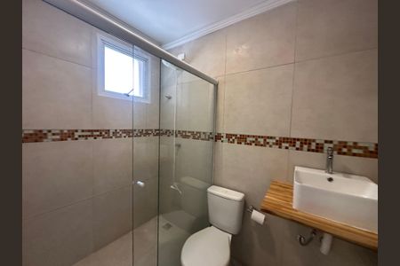 Casa de condomínio à venda com 498m², 3 quartos e 4 vagasBanheiro de serviço