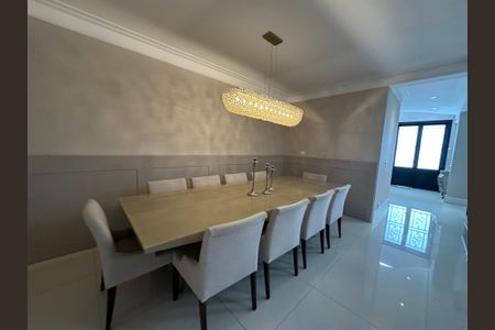 Casa de condomínio à venda com 498m², 3 quartos e 4 vagasSala de Jantar