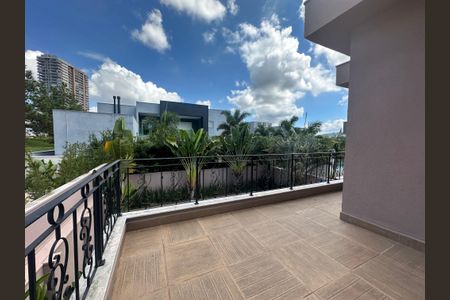 Casa de condomínio à venda com 498m², 3 quartos e 4 vagasVaranda