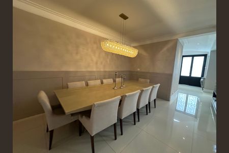 Casa de condomínio à venda com 498m², 3 quartos e 4 vagasSala de Jantar