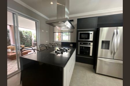 Casa de condomínio à venda com 498m², 3 quartos e 4 vagasCozinha