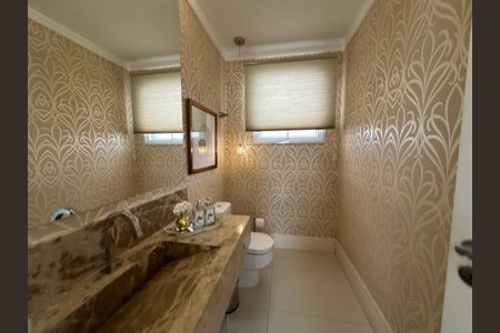 Casa de condomínio à venda com 498m², 3 quartos e 4 vagasLavabo