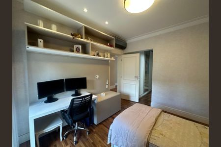 Casa de condomínio à venda com 498m², 3 quartos e 4 vagasSuíte 2