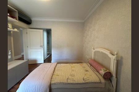 Casa de condomínio à venda com 498m², 3 quartos e 4 vagasSuíte 2