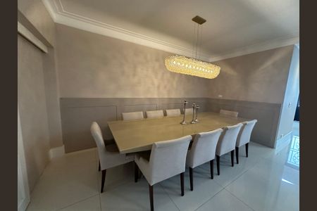 Casa de condomínio à venda com 498m², 3 quartos e 4 vagasSala de Jantar
