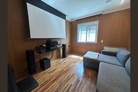 Casa de condomínio à venda com 498m², 3 quartos e 4 vagasSala íntima