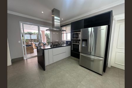 Casa de condomínio à venda com 498m², 3 quartos e 4 vagasCozinha