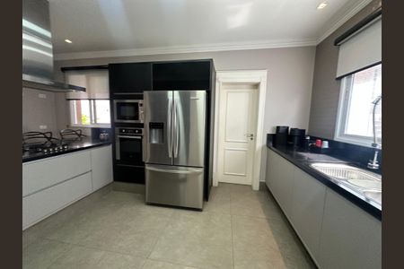 Casa de condomínio à venda com 498m², 3 quartos e 4 vagasCozinha