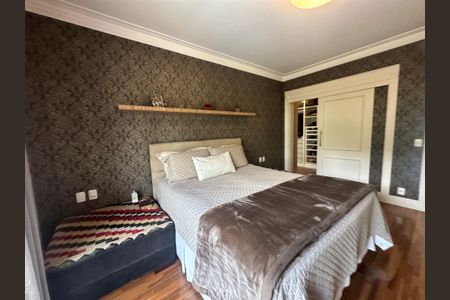 Casa de condomínio à venda com 498m², 3 quartos e 4 vagasSuíte 3