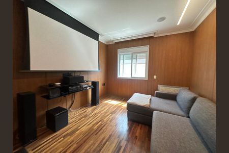 Casa de condomínio à venda com 498m², 3 quartos e 4 vagasSala íntima