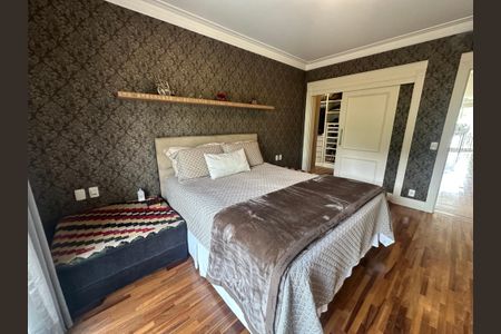 Casa de condomínio à venda com 498m², 3 quartos e 4 vagasSuíte 3