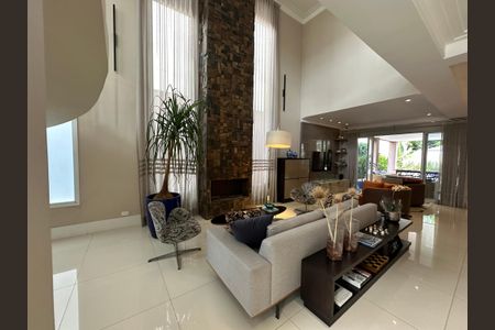 Casa de condomínio à venda com 498m², 3 quartos e 4 vagasSala