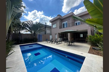 Casa de condomínio à venda com 498m², 3 quartos e 4 vagasPiscina