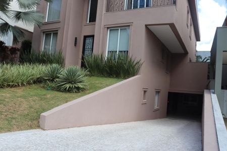 Casa de condomínio à venda com 498m², 3 quartos e 4 vagasGaragem