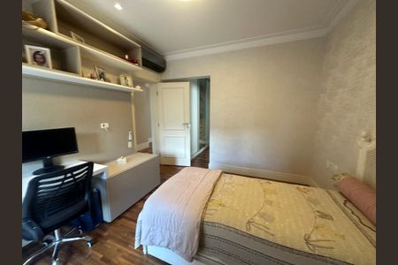 Casa de condomínio à venda com 498m², 3 quartos e 4 vagasSuíte 2