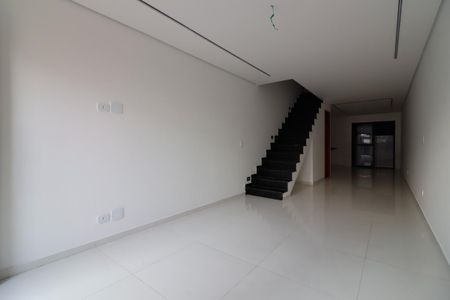 Casa à venda com 2 quartos, 85m² em Vila Nhocuné, São Paulo