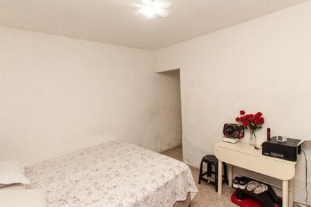 Casa à venda com 100m², 4 quartos e 2 vagas Casa à venda com 100m², 4 quartos e 2 vagasCasa 1 - Sala