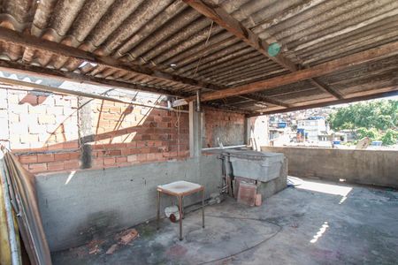 Casa à venda com 100m², 4 quartos e 2 vagas Casa à venda com 100m², 4 quartos e 2 vagasCasa 2 - Terraço