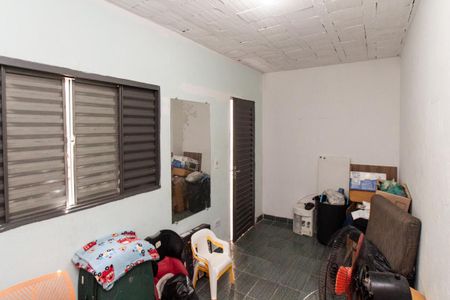 Casa à venda com 100m², 4 quartos e 2 vagas Casa à venda com 100m², 4 quartos e 2 vagasCasa 2 - Quarto