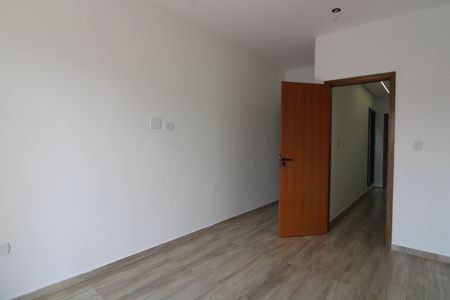 Casa à venda com 2 quartos, 85m² em Vila Nhocuné, São Paulo