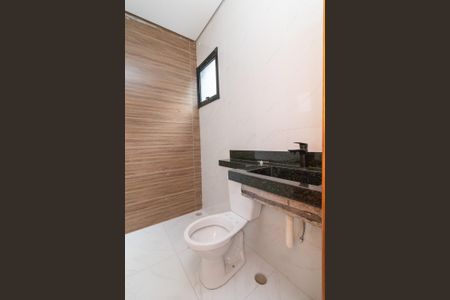 Casa à venda com 85m², 2 quartos e 1 vagaBanheiro da Suíte 2