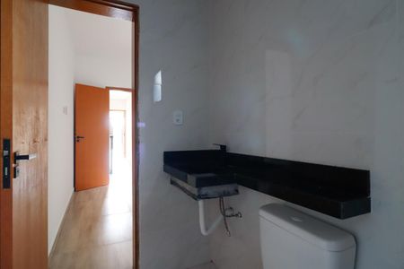 Casa à venda com 85m², 2 quartos e 1 vagaBanheiro da Suíte 2