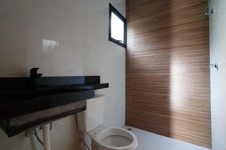 Casa à venda com 85m², 2 quartos e 1 vagaBanheiro da Suíte 2