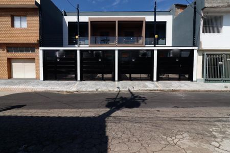 Casa à venda com 85m², 2 quartos e 1 vagaFachada