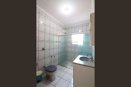 Casa para alugar com 200m², 4 quartos e 3 vagasBanheiro Social 2