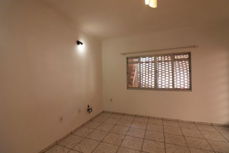 Casa para alugar com 200m², 4 quartos e 3 vagasSala 