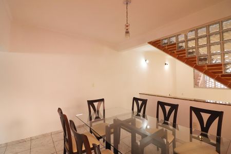 Casa para alugar com 200m², 4 quartos e 3 vagasSala Cozinha 