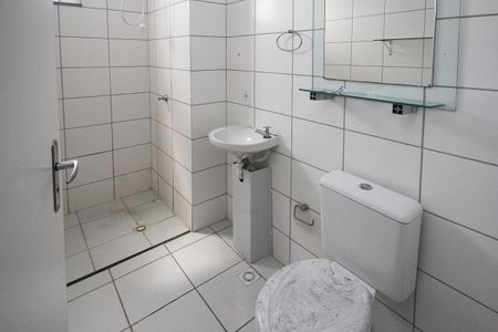 Apartamento para alugar com 57m², 2 quartos e 1 vaga Apartamento para alugar com 57m², 2 quartos e 1 vagaBanheiro