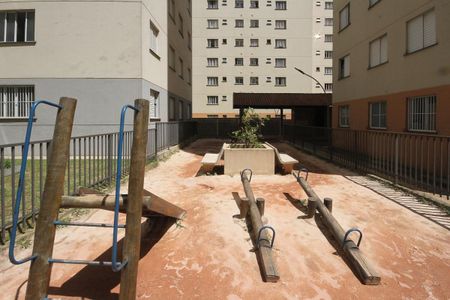 Apartamento para alugar com 57m², 2 quartos e 1 vaga Apartamento para alugar com 57m², 2 quartos e 1 vagaÁrea comum - Playground