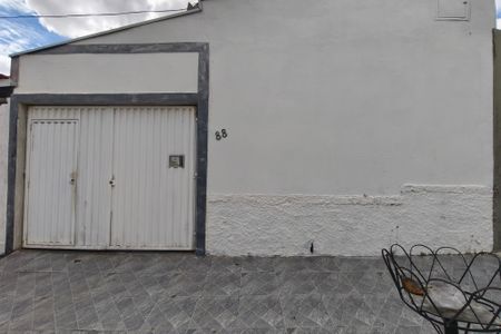 Casa para alugar com 60m², 2 quartos e 1 vagaFachada