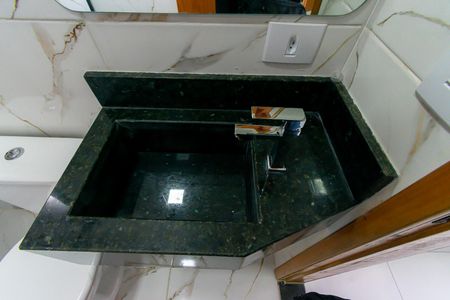 Casa para alugar com 79m², 2 quartos e 1 vaga Casa para alugar com 79m², 2 quartos e 1 vagaBanheiro da Suíte 2