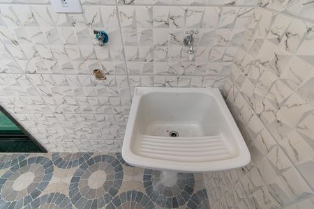 Casa para alugar com 79m², 2 quartos e 1 vagaÁrea de Serviço