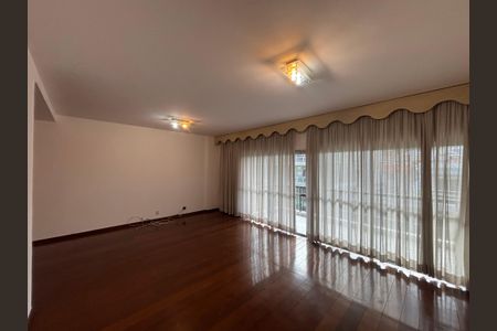 Apartamento para alugar com 154m², 3 quartos e 2 vagas Apartamento para alugar com 154m², 3 quartos e 2 vagasSala