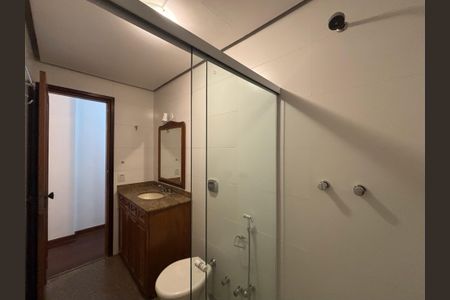 Apartamento para alugar com 154m², 3 quartos e 2 vagas Apartamento para alugar com 154m², 3 quartos e 2 vagasBanheiro social