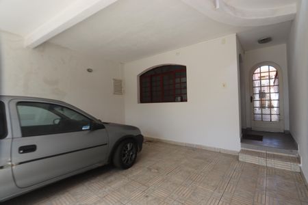 Casa à venda com 180m², 3 quartos e 2 vagasGaragem