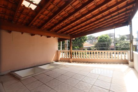Casa à venda com 180m², 3 quartos e 2 vagasVaranda do Quarto 1