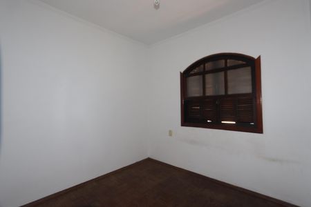 Casa à venda com 180m², 3 quartos e 2 vagasQuarto 3