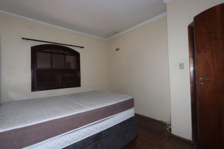 Casa à venda com 180m², 3 quartos e 2 vagasQuarto 2