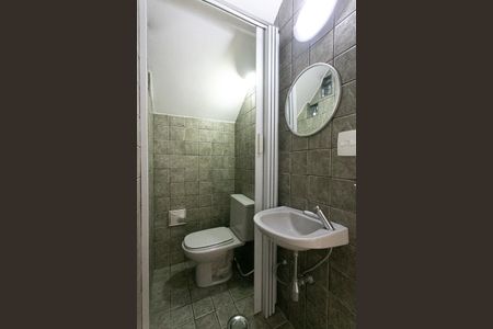 Casa para alugar com 220m², 3 quartos e 2 vagasBanheiro de serviço
