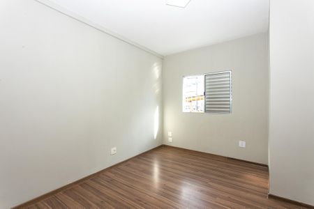 Quarto 2 de casa para alugar com 3 quartos, 220m² em Chácara Califórnia, São Paulo